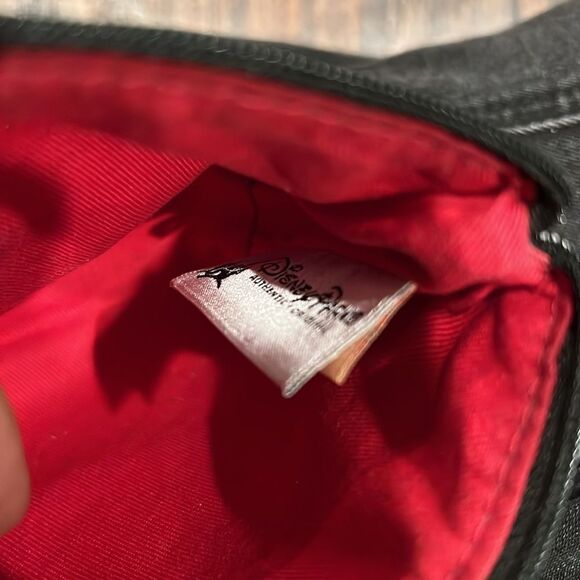 Disney Dooney & Bourke Comic Strip Cosmetic Bag in EUC no flaws - Picture 9 of 11